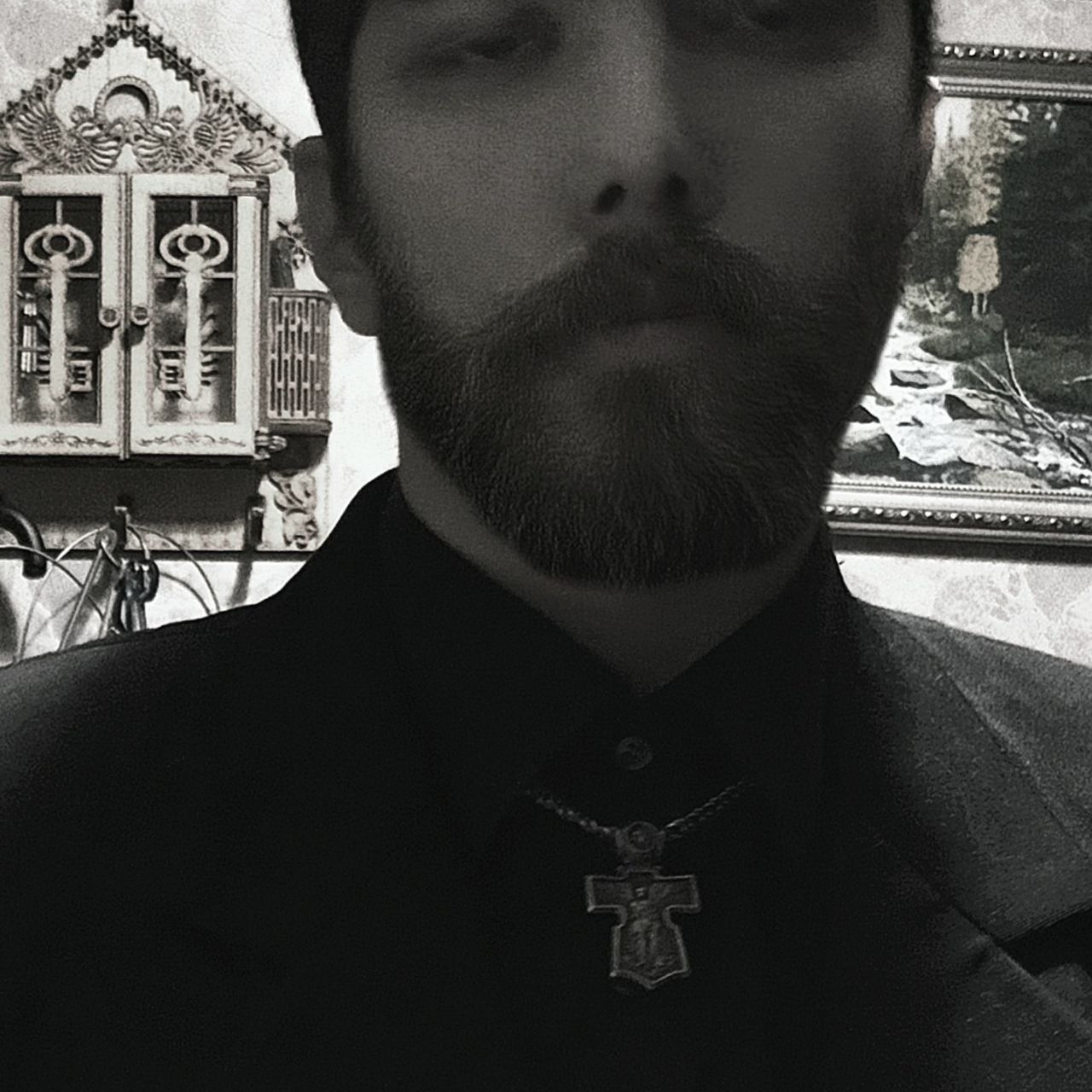 Создатель темы DikiyCherv